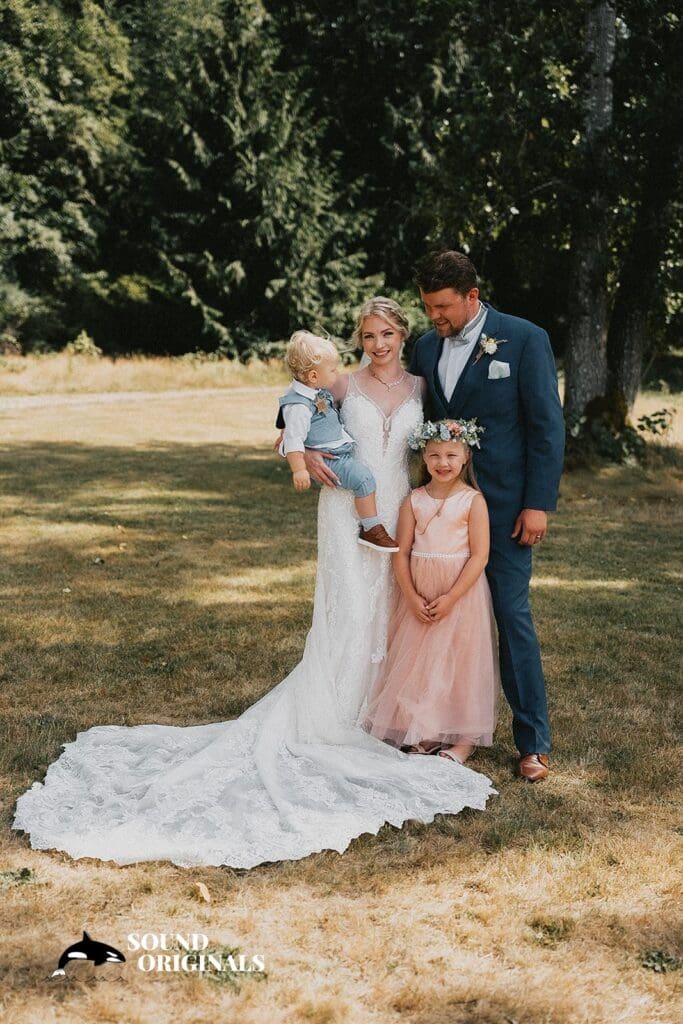 Fraternal Order of Eagles - Poulsbo Wedding // Jalaina + Hunter -