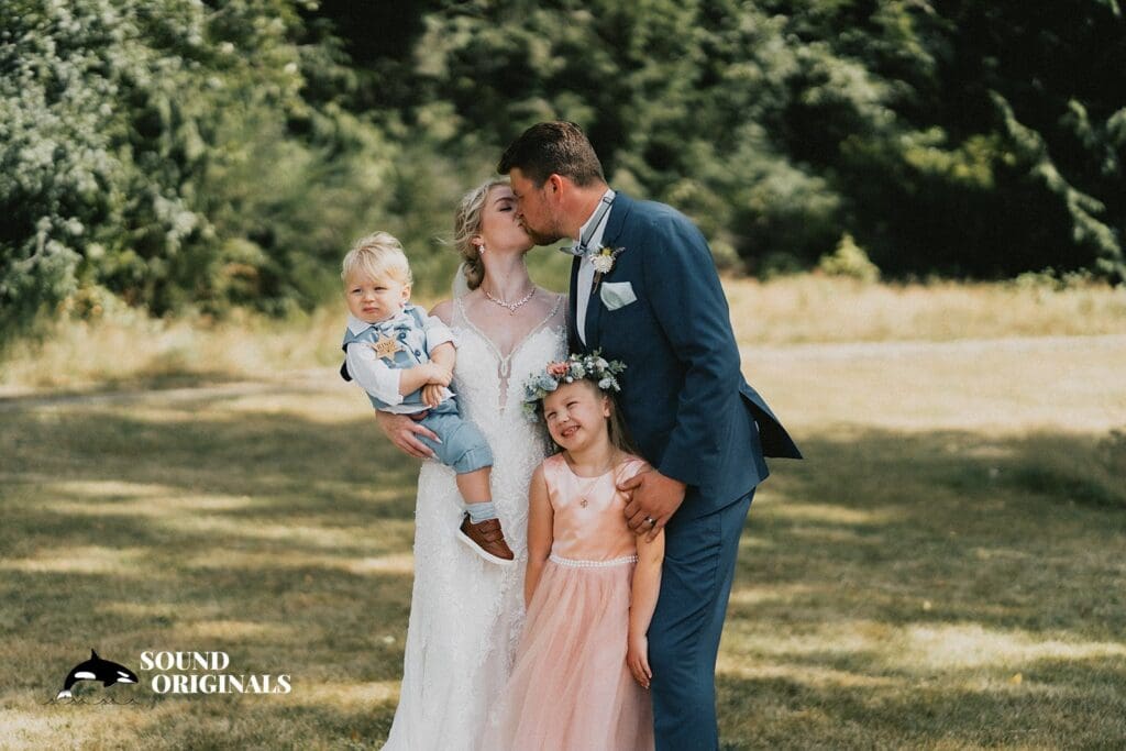 Fraternal Order of Eagles - Poulsbo Wedding // Jalaina + Hunter -