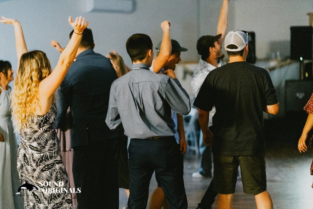 Fraternal Order of Eagles - Poulsbo Wedding // Jalaina + Hunter -