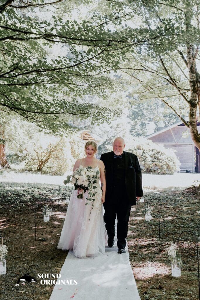 Snoqualmie Falls Forest Theater Wedding // Taylor + Steven -