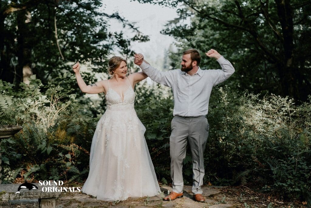 Snoqualmie Falls Forest Theater Wedding // Taylor + Steven -