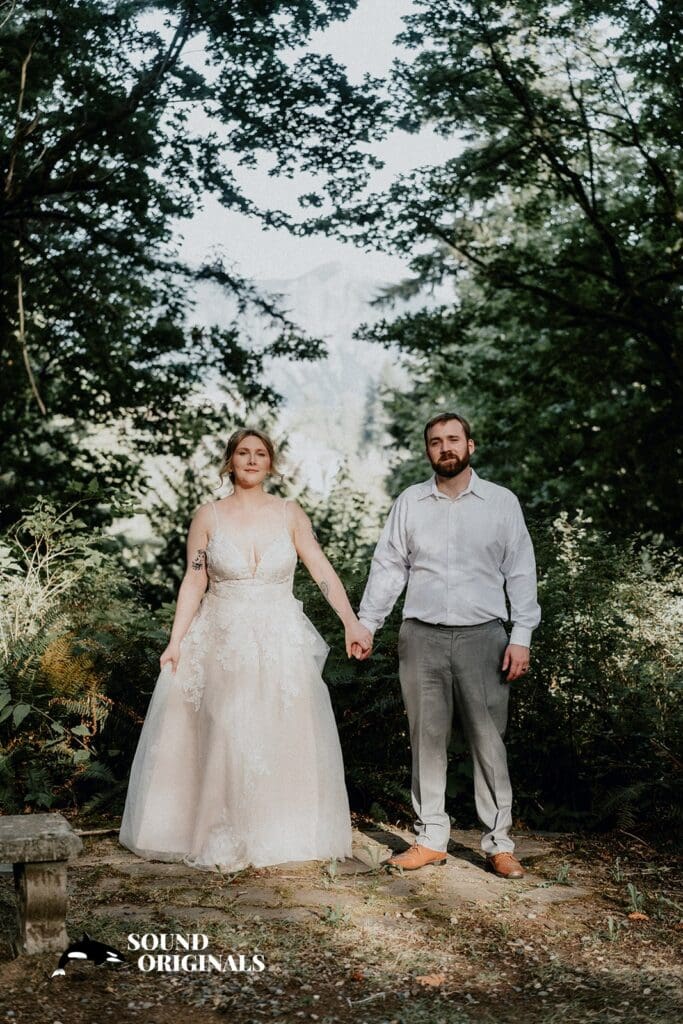 Snoqualmie Falls Forest Theater Wedding // Taylor + Steven -