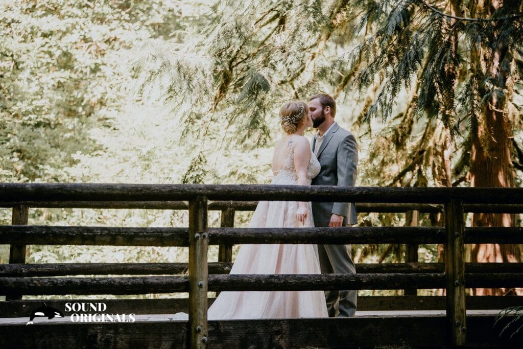 Snoqualmie Falls Forest Theater Wedding // Taylor + Steven -