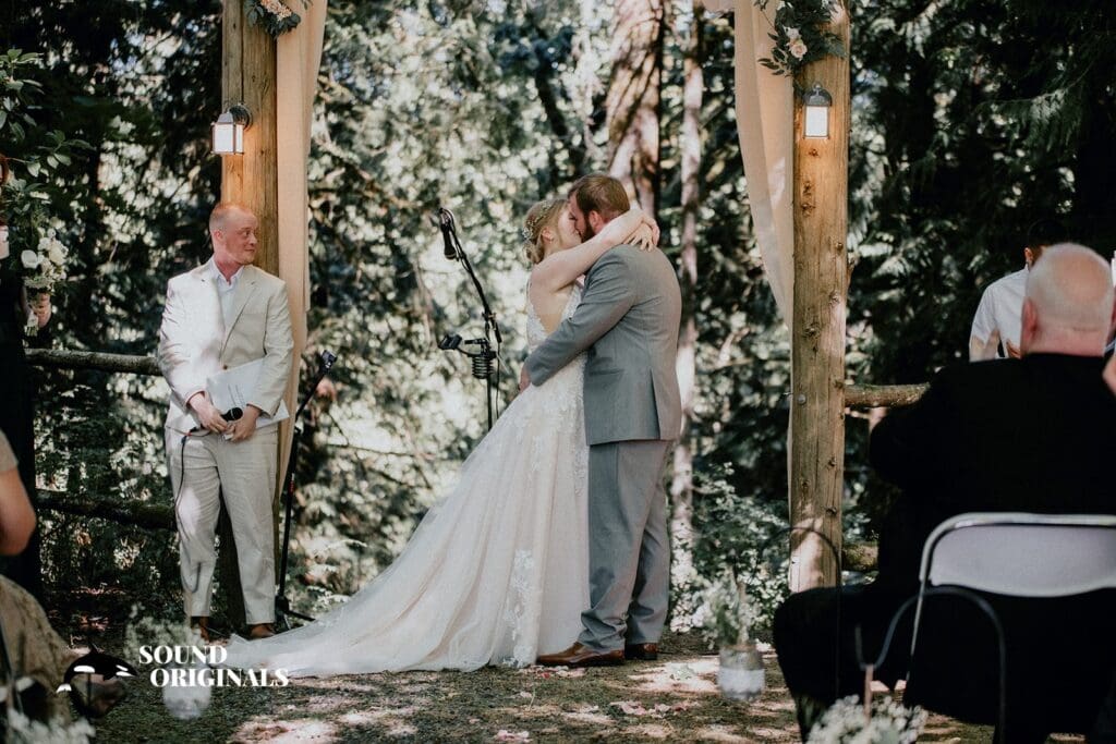 Snoqualmie Falls Forest Theater Wedding // Taylor + Steven -