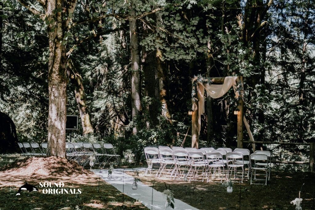 Snoqualmie Falls Forest Theater Wedding // Taylor + Steven -