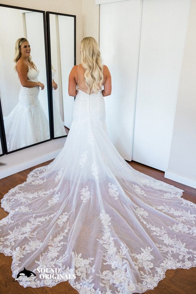 Aurora Colony Vineyards Wedding // Nellie + Reid -