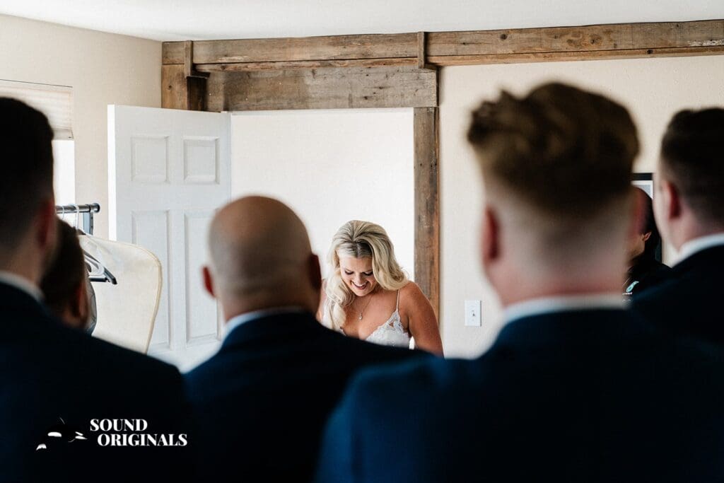 Aurora Colony Vineyards Wedding // Nellie + Reid -