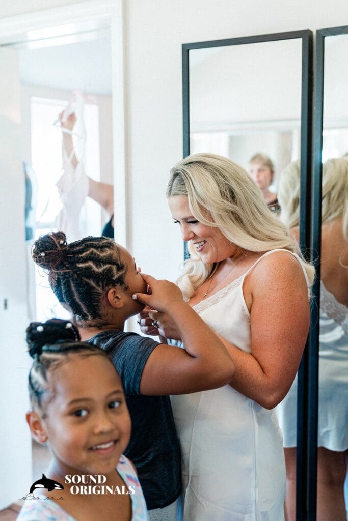 Aurora Colony Vineyards Wedding // Nellie + Reid -