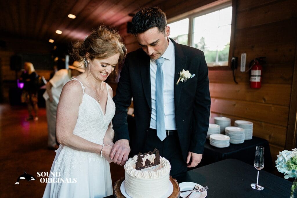 Dancing Fish Vineyards Wedding // Jennifer + Colin -
