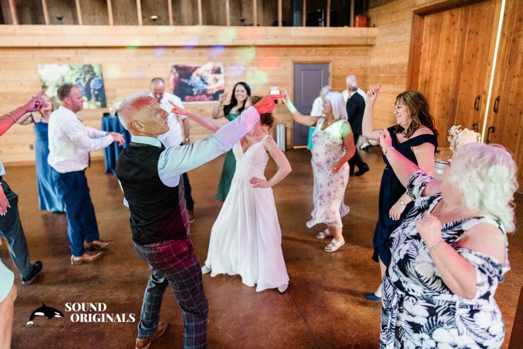 Dancing Fish Vineyards Wedding // Jennifer + Colin -