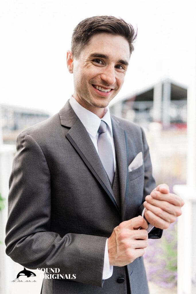 Edmonds Yacht Club Wedding // Danielle + Max -