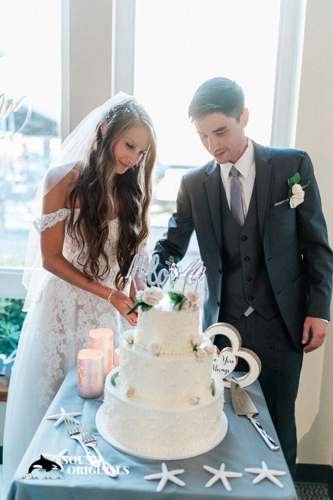 Edmonds Yacht Club Wedding // Danielle + Max -