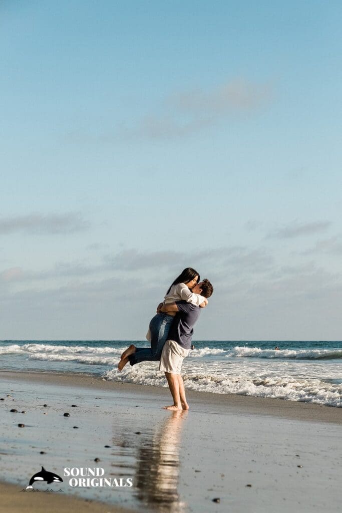 Encinitas - Moonlight Beach Engagement // Samantha + Christopher -