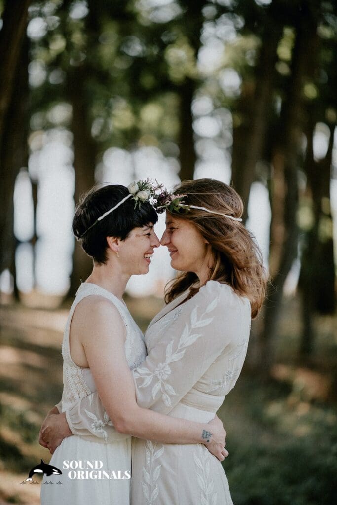 Golden Gardens Bathhouse Wedding // Angela + Elizabeth -