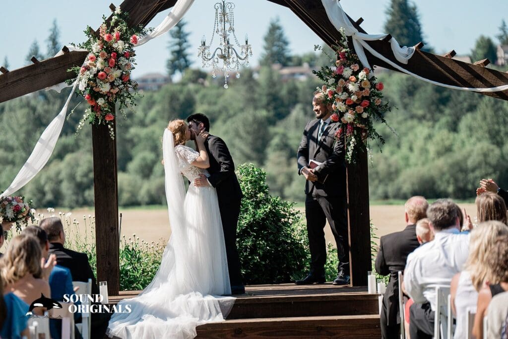 Kelley Farm Wedding // Sarah + Caleb -