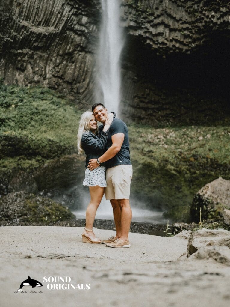 Latourell Falls Engagement // Kassandra + Kyle -