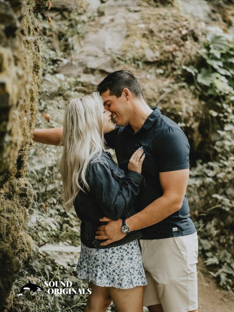 Latourell Falls Engagement // Kassandra + Kyle -