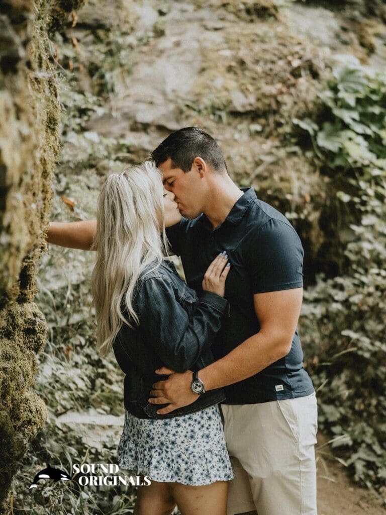 Latourell Falls Engagement // Kassandra + Kyle -