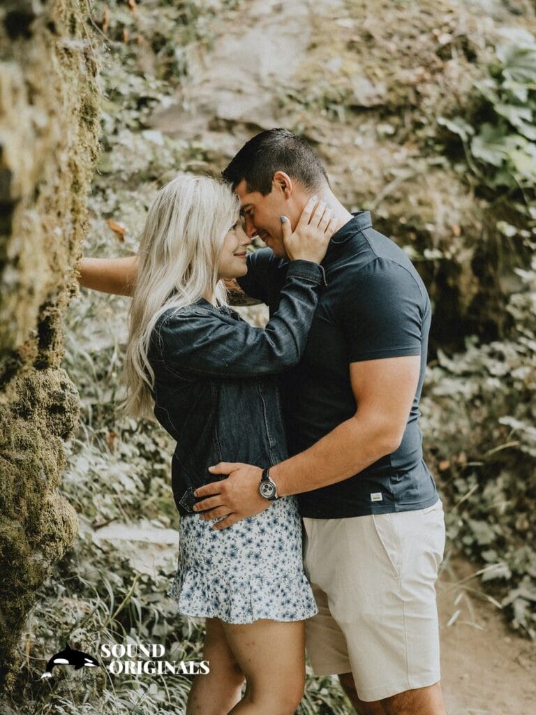 Latourell Falls Engagement // Kassandra + Kyle -