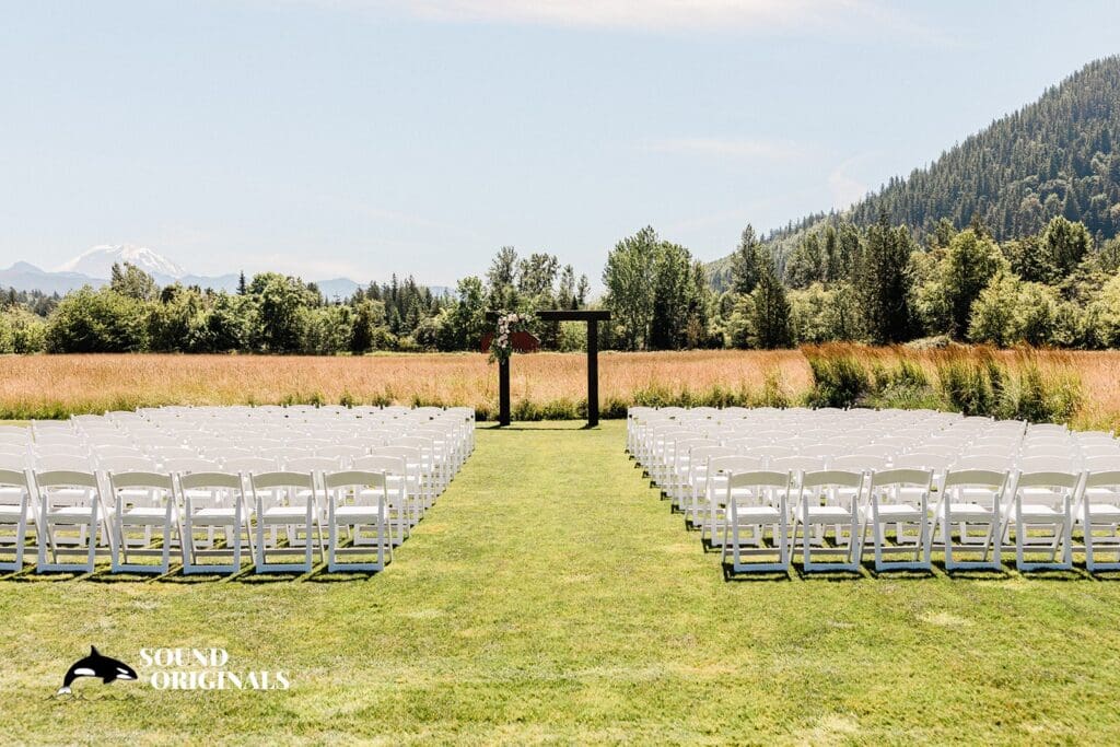 Mount Peak Farm Wedding // Savannah + Todd -