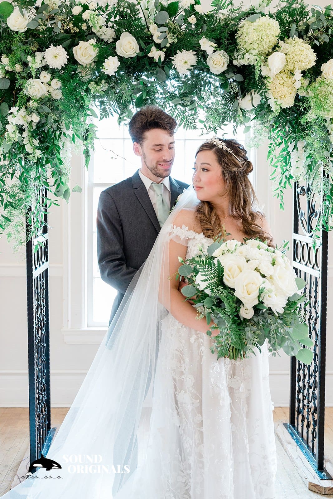 Rainier Chapter House Wedding // Elizabeth + Joshua -