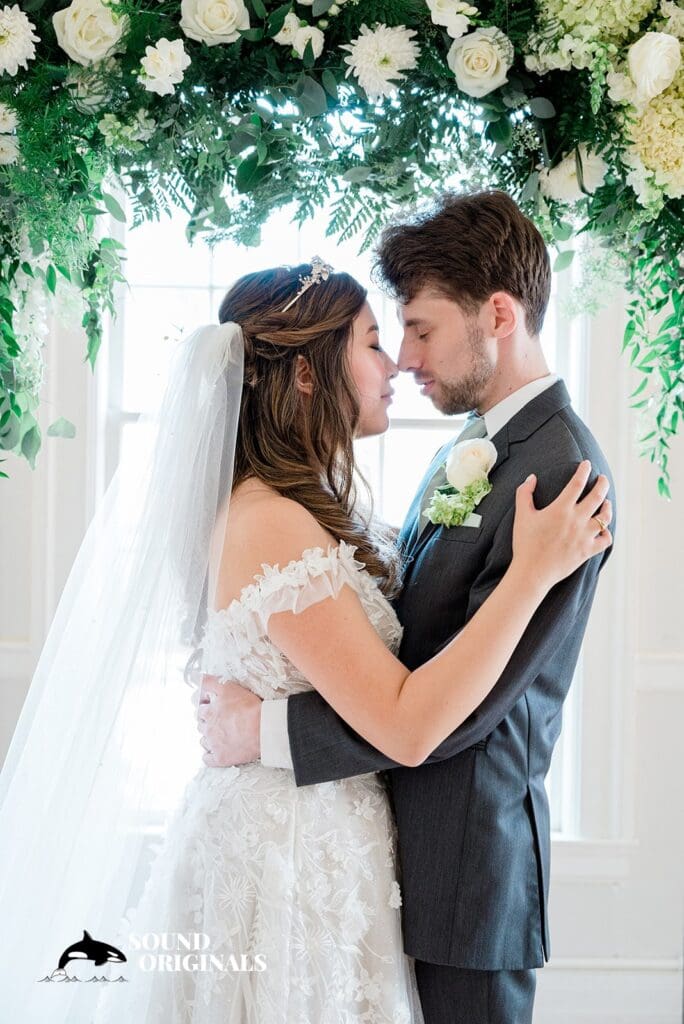 Rainier Chapter House Wedding // Elizabeth & Joshua -