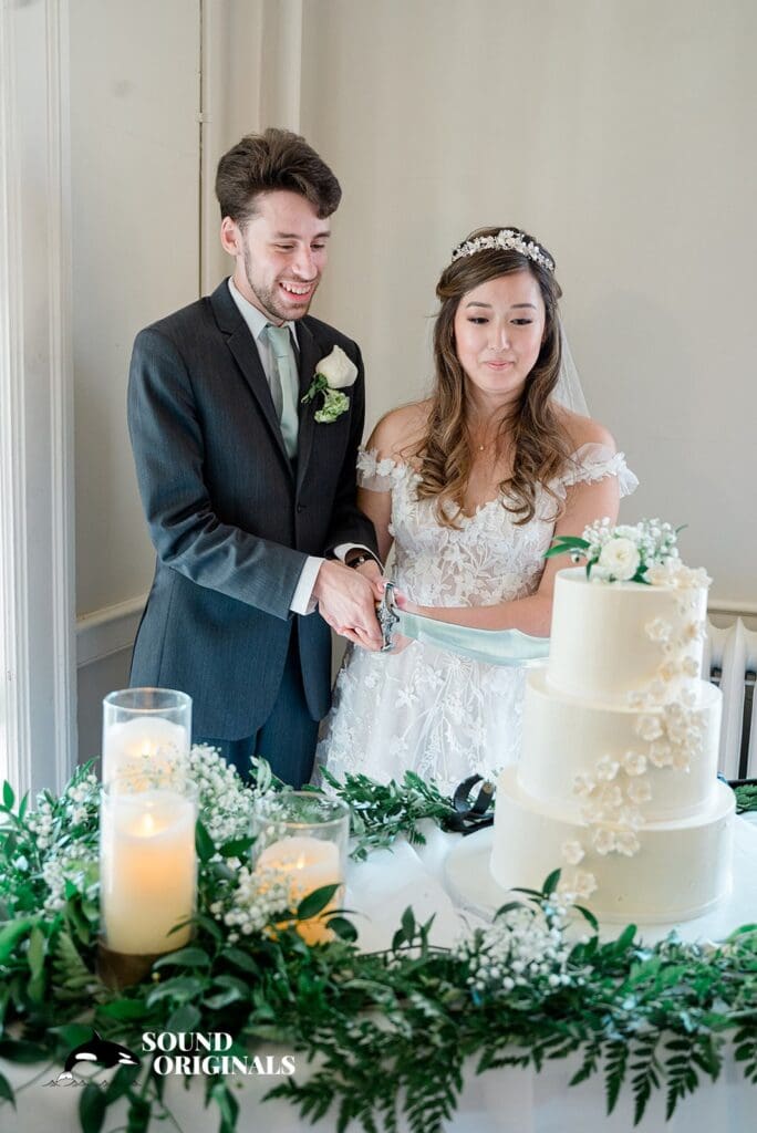 Rainier Chapter House Wedding // Elizabeth & Joshua -