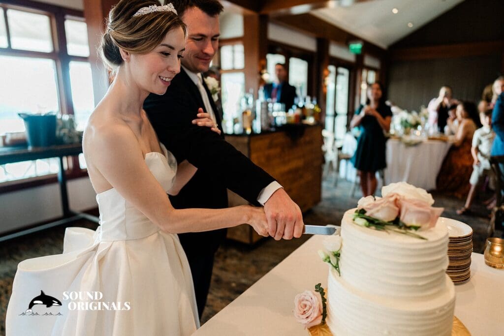 Salish Lodge & Spa Wedding // Joyana & Scott -