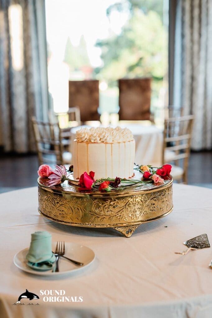 Sequoyah Country Club Wedding // Julie + Jesse -