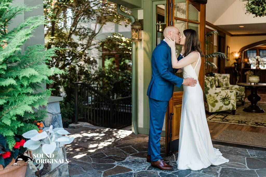 The Manor House at Pleasant Beach Wedding // Pauline & Andrew -