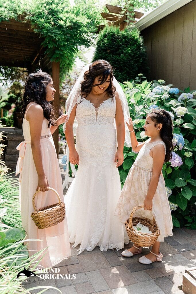 Winding Path Gardens Wedding // Joshua & Vanessa -