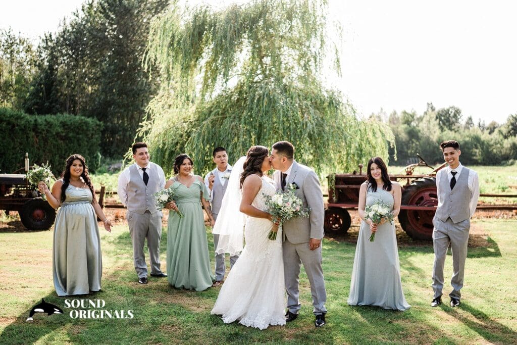 Winding Path Gardens Wedding // Joshua & Vanessa -