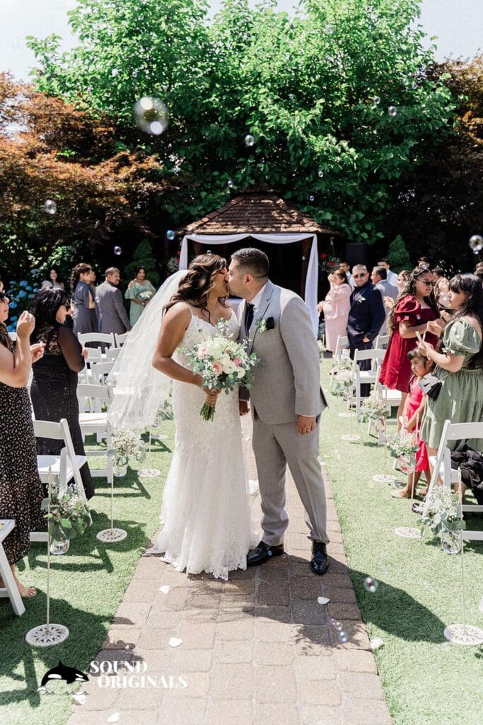 Winding Path Gardens Wedding // Joshua & Vanessa -