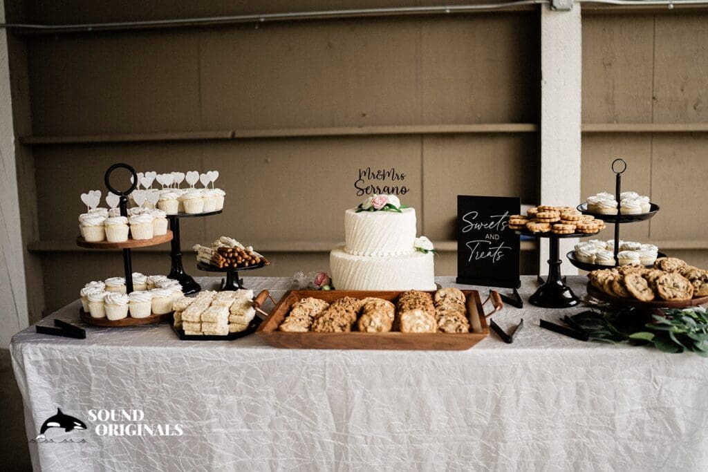 Winding Path Gardens Wedding // Joshua & Vanessa -
