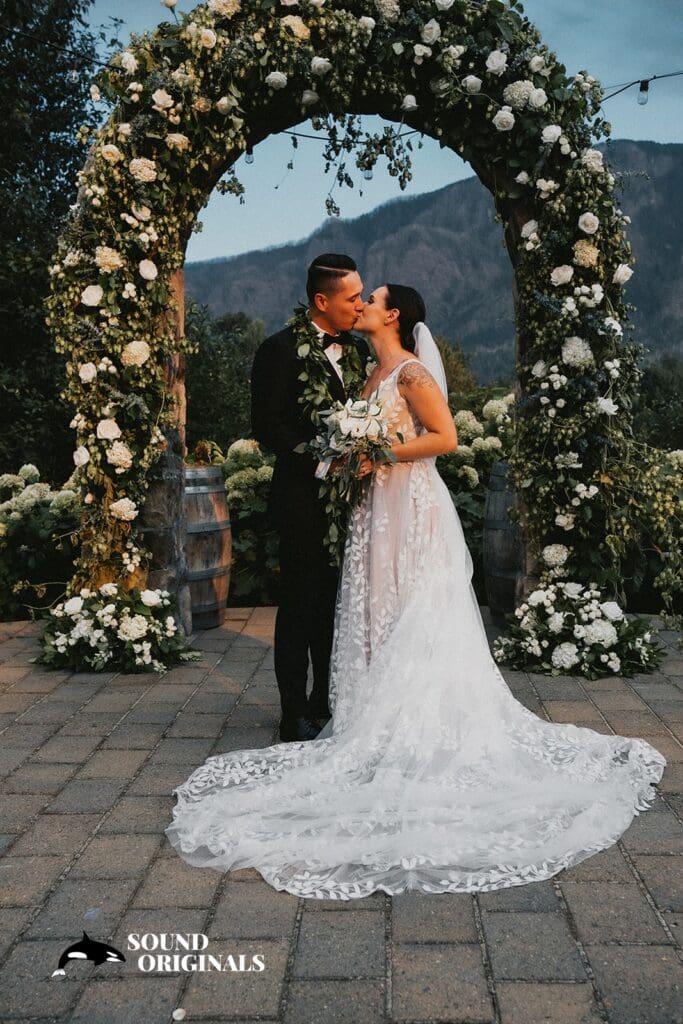 Alyssa + Kyle Cape Horn Estate Wedding // Alyssa + Kyle -