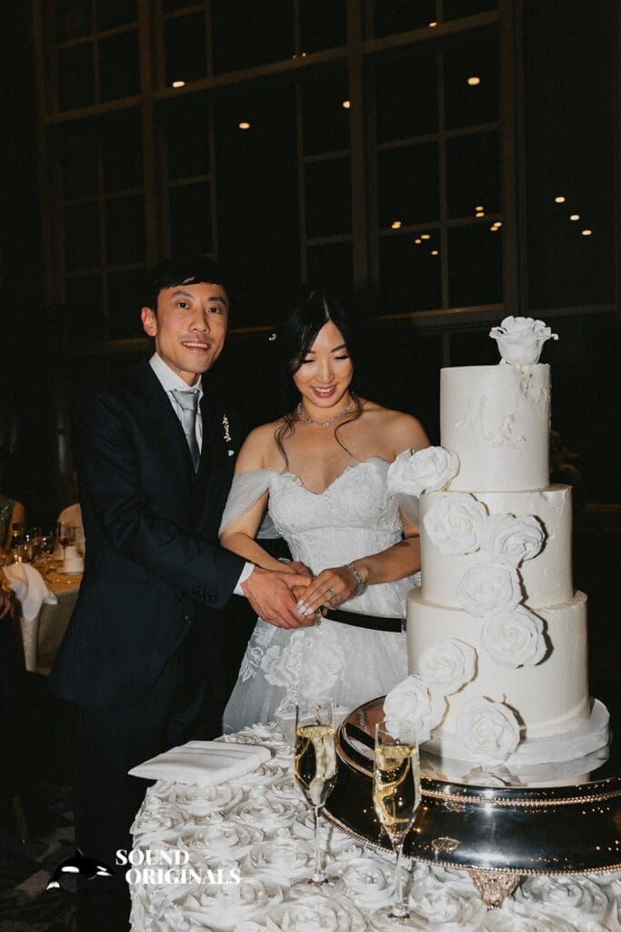 Robert + Michelle Fairmont Olympic Wedding // Robert + Michelle -