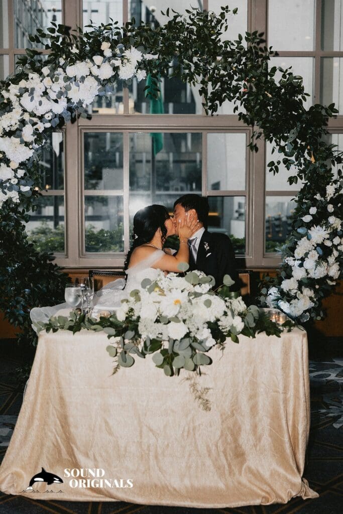 Robert + Michelle Fairmont Olympic Wedding // Robert + Michelle -