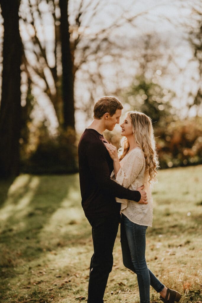 25 STUNNING Locations for Engagement Photos in Seattle -