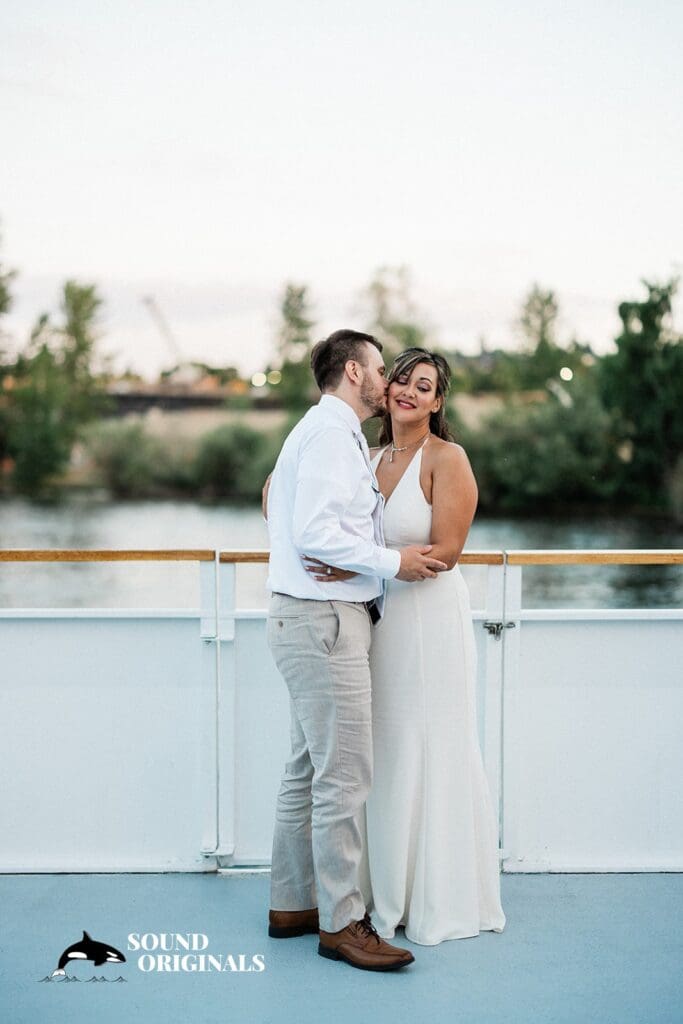 Waterways Cruise Wedding // Cynthia + Kyle -