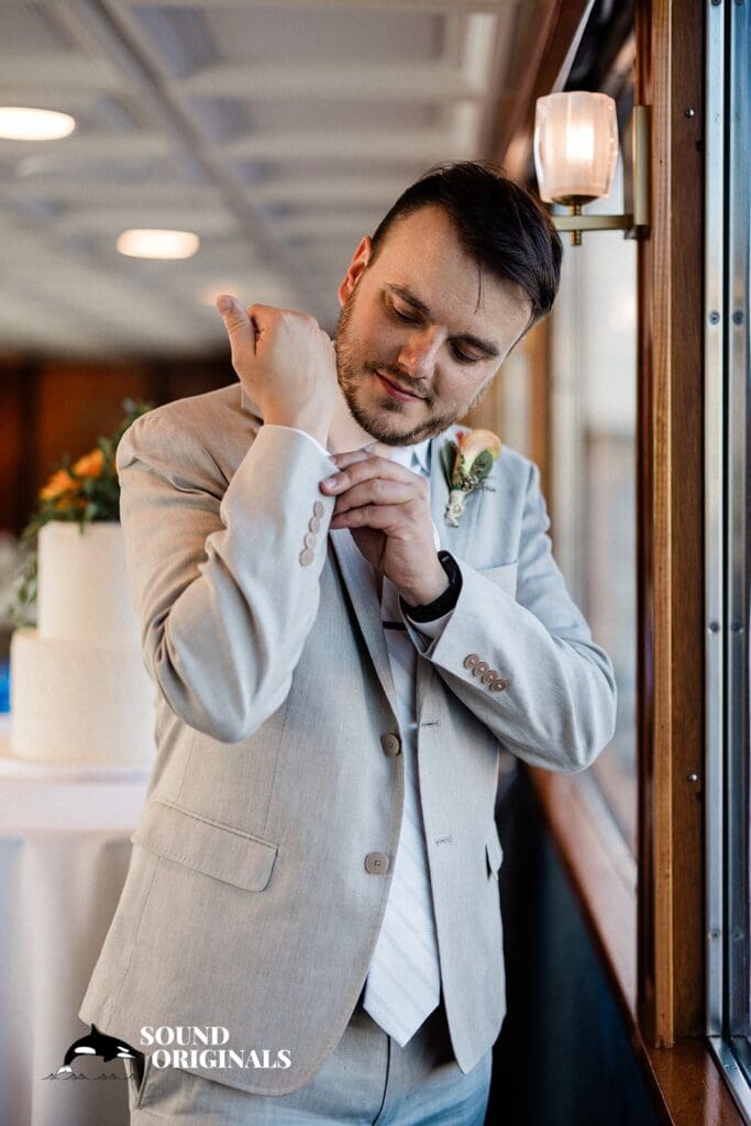Waterways Cruise Wedding // Cynthia + Kyle -
