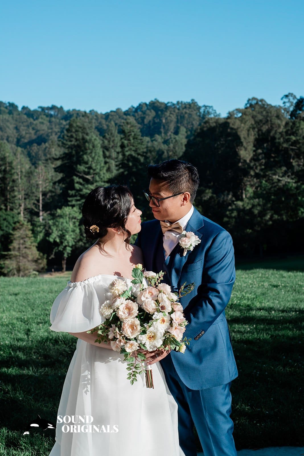 Brazilian Room Wedding // Linna + Jonathan -