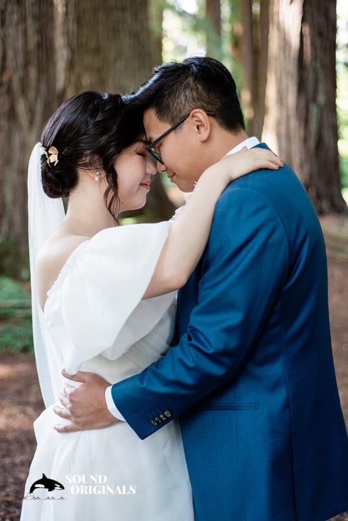 Brazilian Room Wedding // Linna + Jonathan -