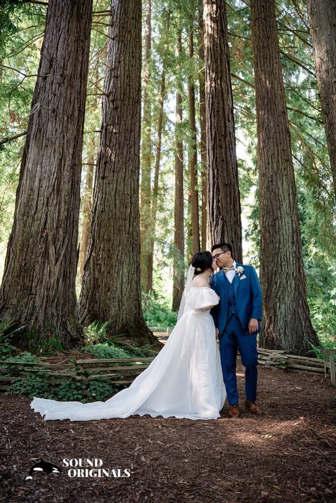 Brazilian Room Wedding // Linna + Jonathan -