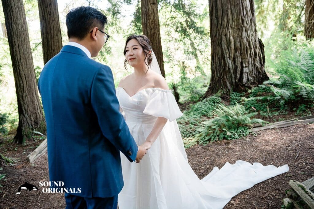 Brazilian Room Wedding // Linna + Jonathan -