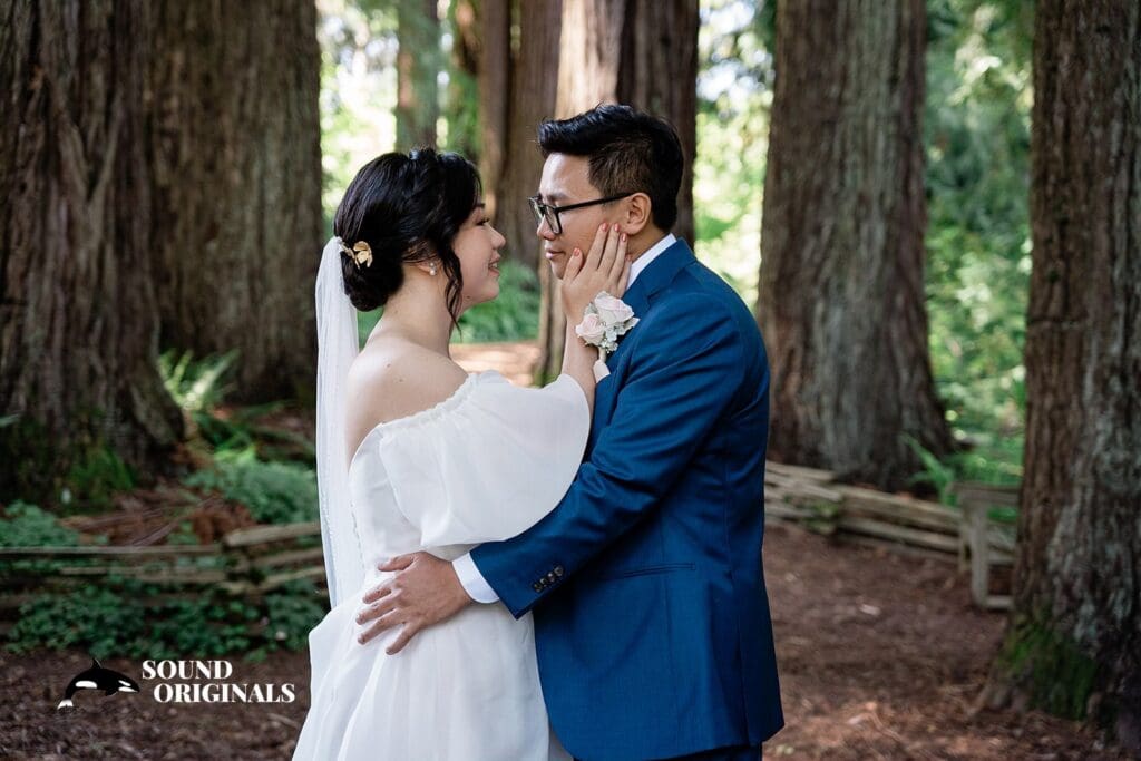 Brazilian Room Wedding // Linna + Jonathan -