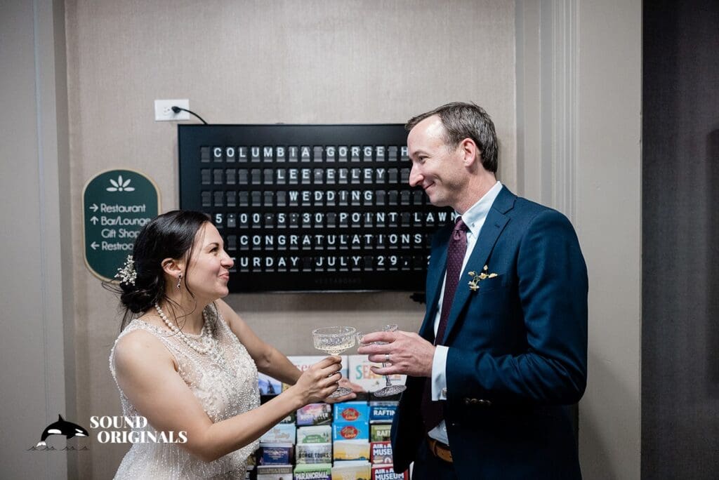 Columbia Gorge Hotel Wedding // Tim + Marissa -