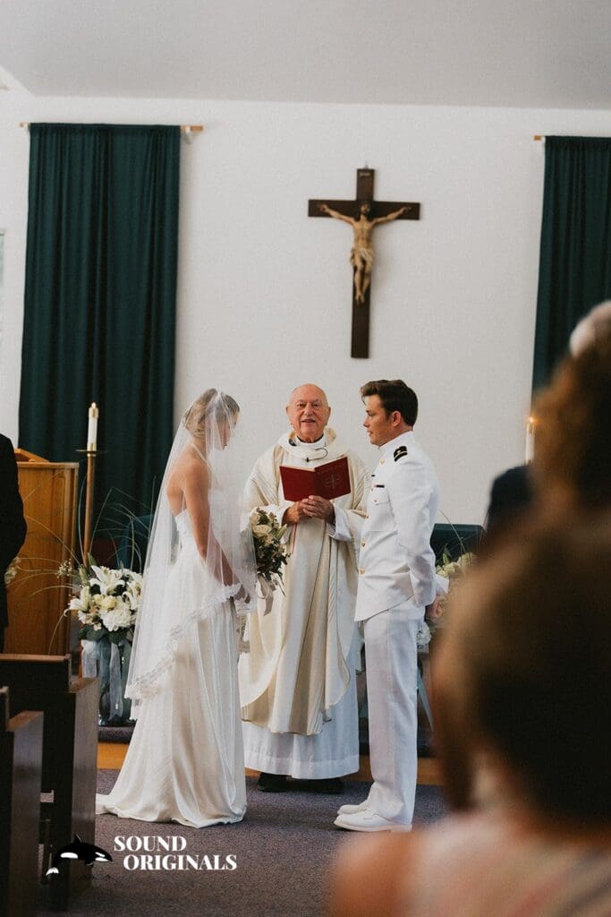 Gold Mountain Golf Club Wedding // Eva + Thomas -