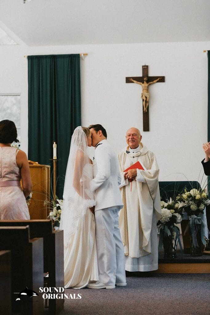 Gold Mountain Golf Club Wedding // Eva + Thomas -