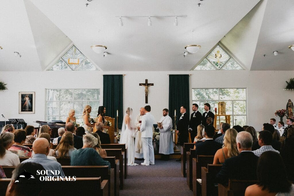 Gold Mountain Golf Club Wedding // Eva + Thomas -