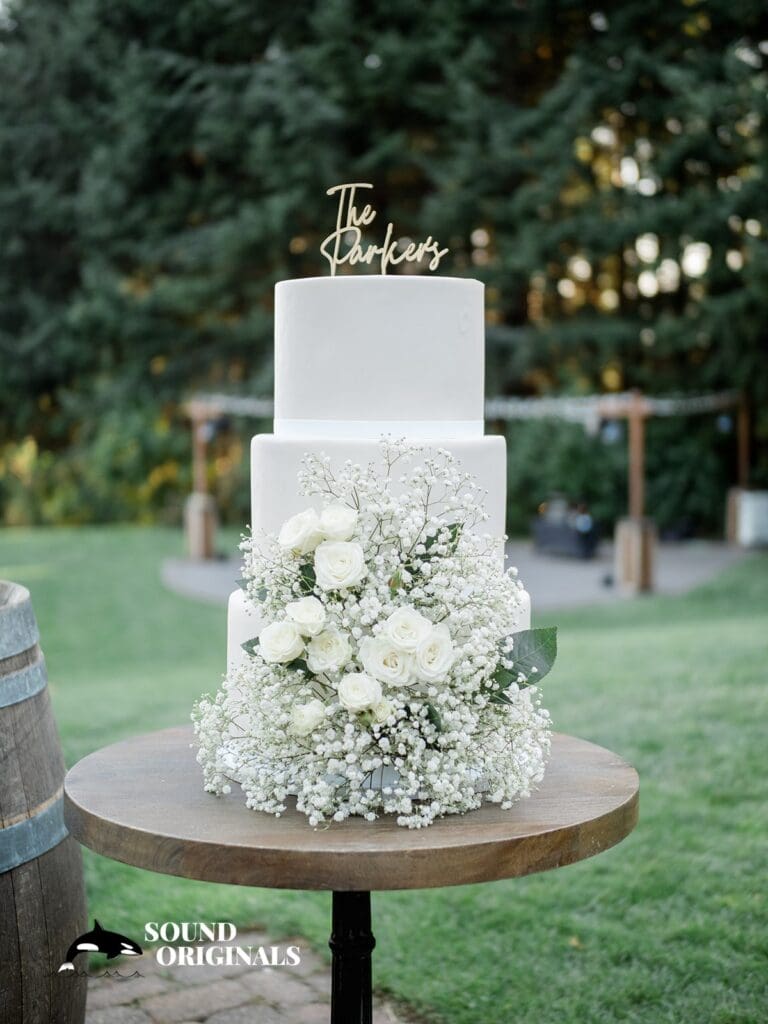 Gorge Crest Vineyards Wedding // Alejandra + Brandon -
